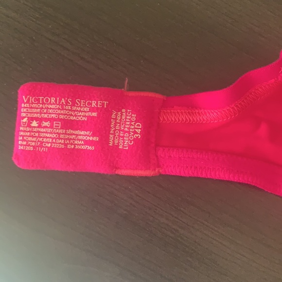 Victoria’s Secret classic bright pink bra EUC - Picture 5 of 8